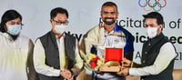 ఇండియన్ హాకీ ప్లేయర్‌కు కోటి రూపాయల నజరానా..?